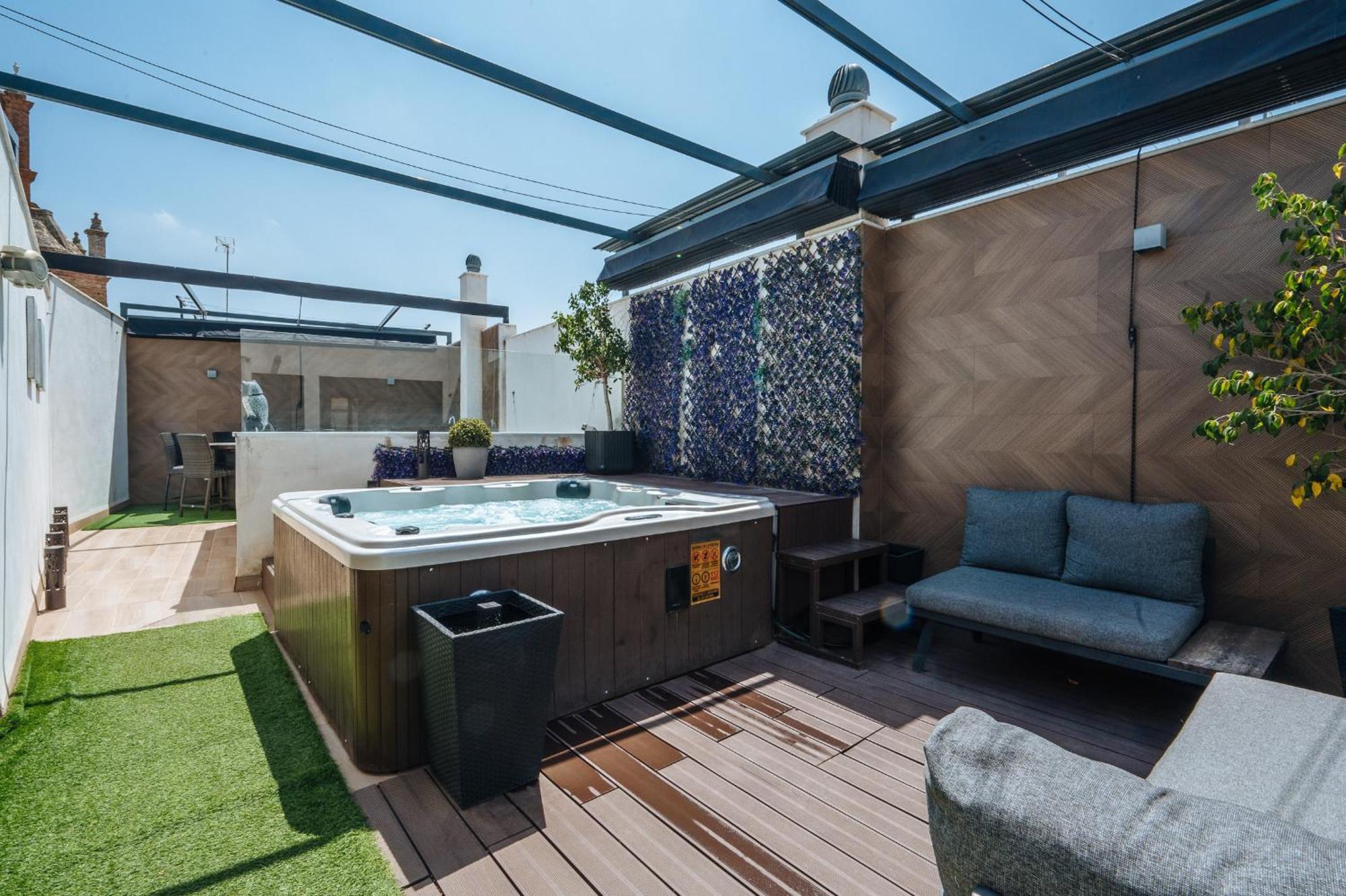 Elegant Duplex 3 Master Bedrooms And Private Sevilla Buitenkant foto