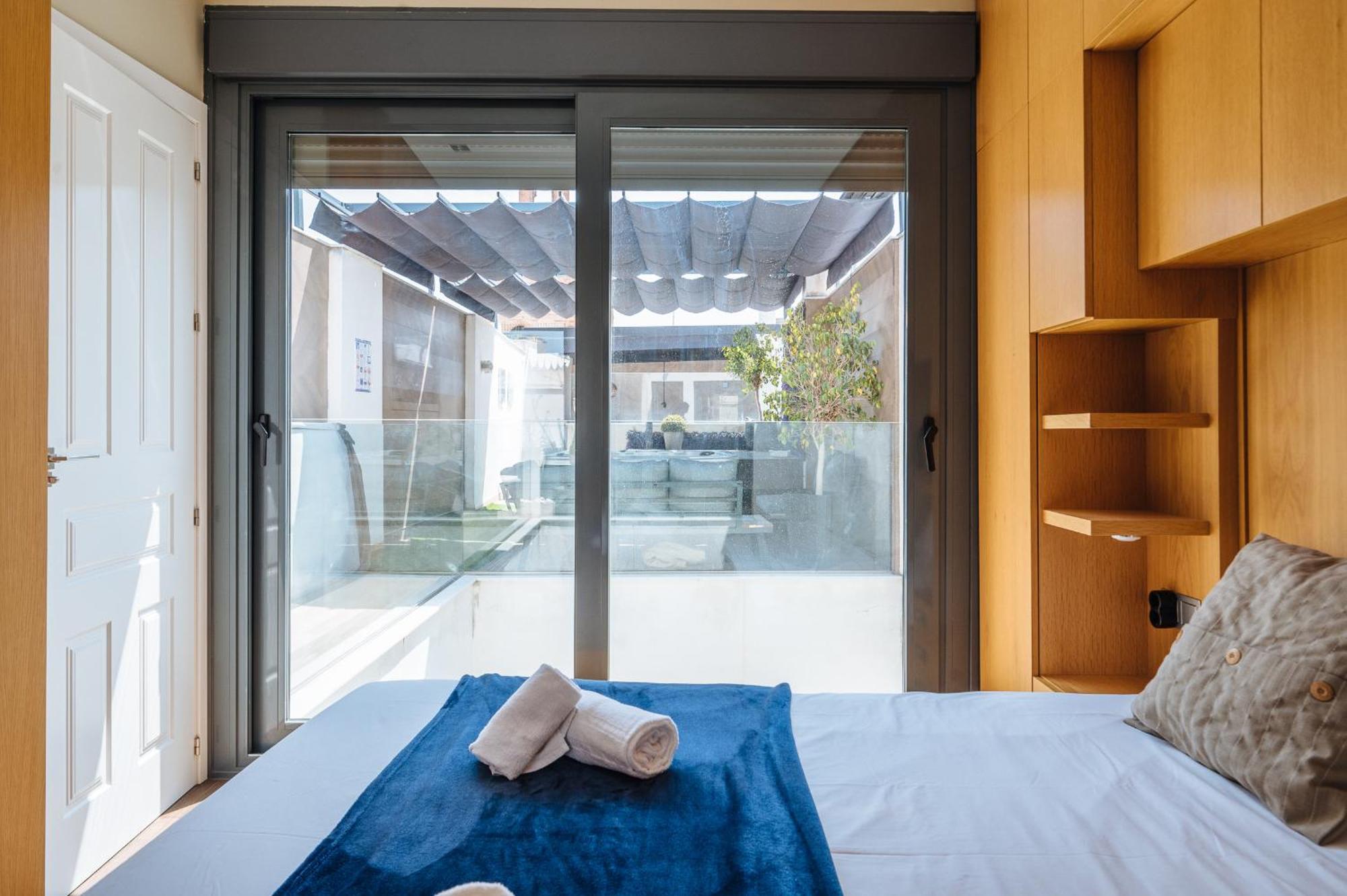Elegant Duplex 3 Master Bedrooms And Private Sevilla Buitenkant foto