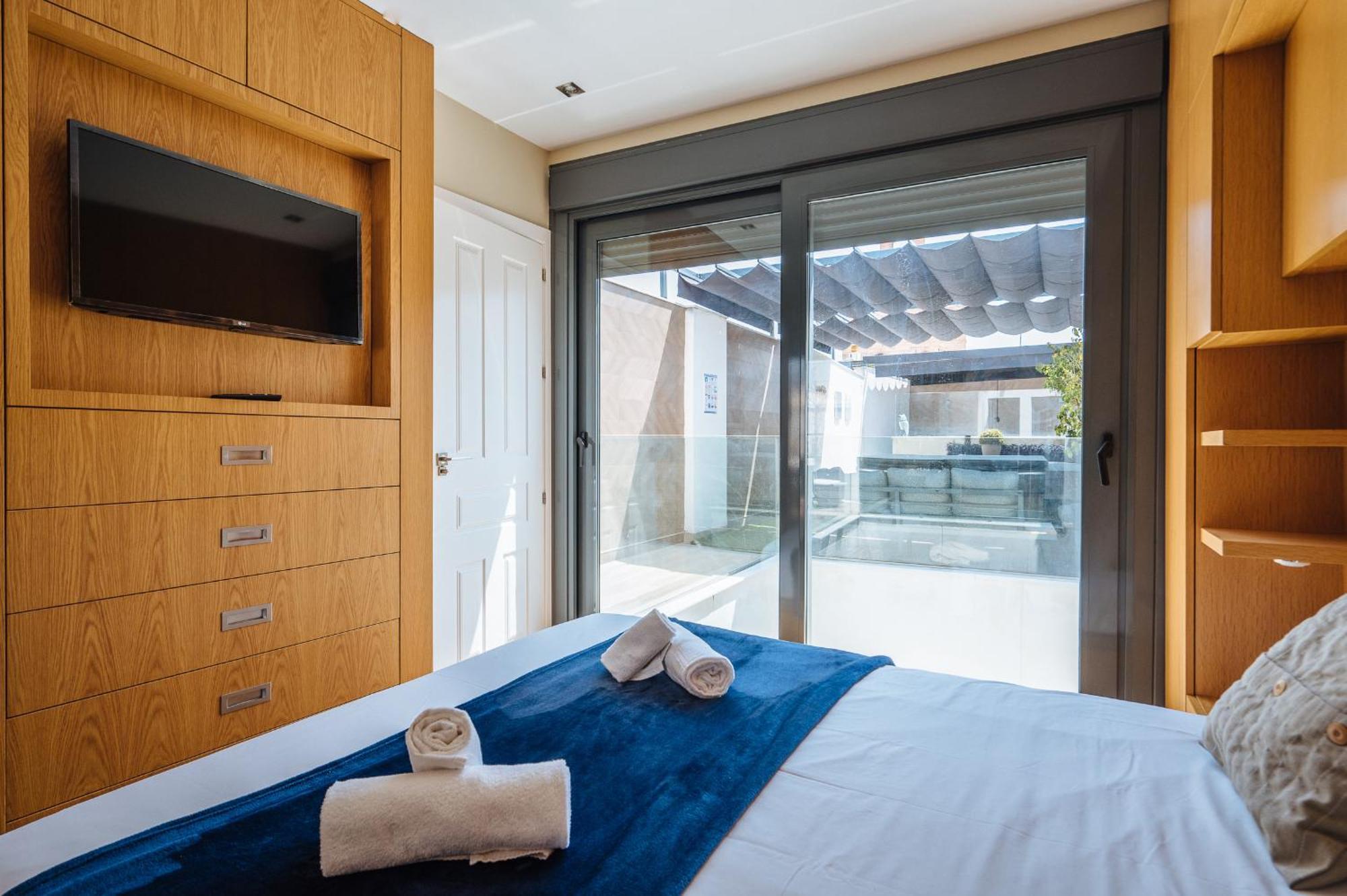 Elegant Duplex 3 Master Bedrooms And Private Sevilla Buitenkant foto